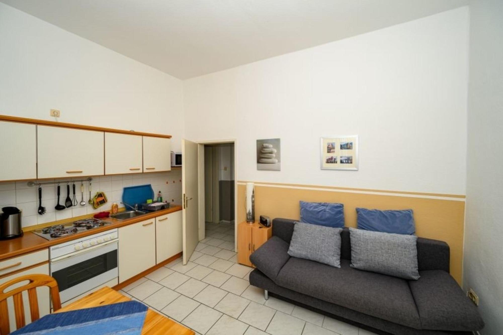 Ginster Apartment *
